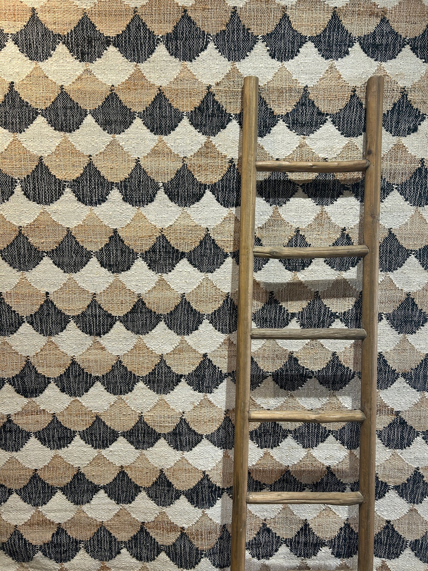 Scallop Handwoven Rug